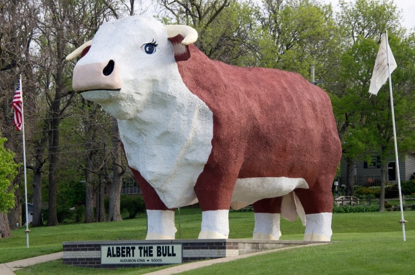 Top 20 Roadside Attractions in America Top 20 Roadside Attractions in America