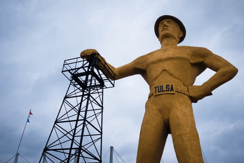 Top 20 Roadside Attractions in America Top 20 Roadside Attractions in America