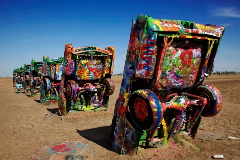 Top 20 Roadside Attractions in America Top 20 Roadside Attractions in America