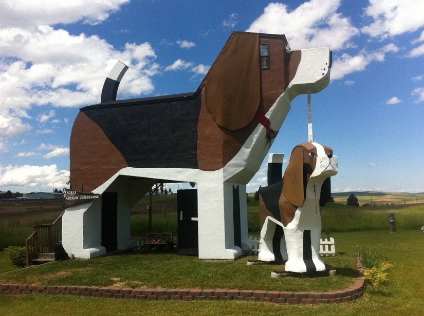 Top 20 Roadside Attractions in America Top 20 Roadside Attractions in America