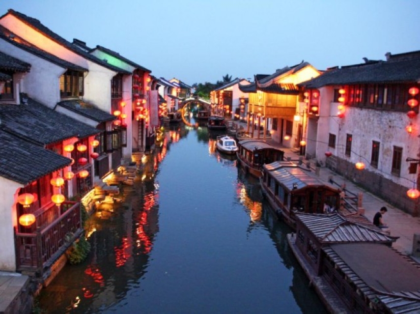 TOP 7 most beautiful cities on the canals