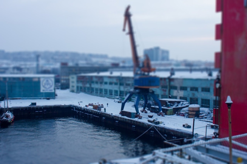 Toy Motherland: the urban landscapes of Russia in the tilt-shift lens