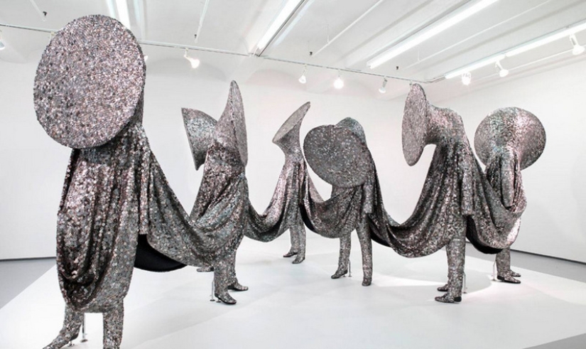 "Trajes de sonido": un pasatiempo muy extraño de Nick Cave, con el que quiere cambiar el mundo