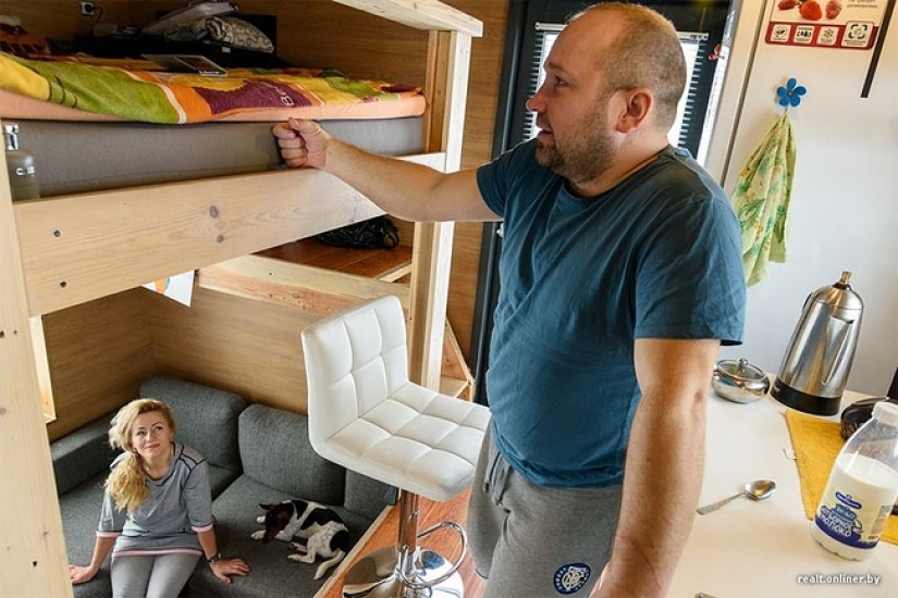 Tres bielorrusos y un perro viven en una casa con una superficie de 16 metros cuadrados