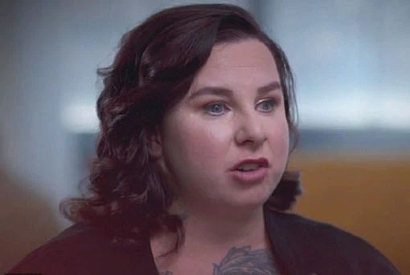 Tres víctimas de una bestia: historias de mujeres que sobrevivieron 9 años de pesadilla en cautiverio de un conductor de autobús escolar Tres víctimas de una bestia: historias de mujeres que sobrevivieron 9 años de pesadilla en cautiverio de un conductor de autobús escolar