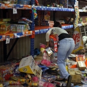 Trouble does not come alone: how hurricanes and other disasters bring with them waves of looting