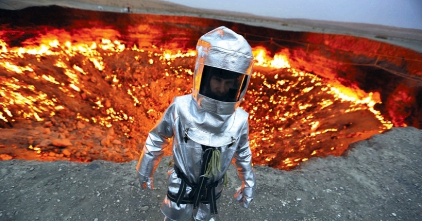 Turkmenistan is looking for a way to close the "Gates of Hell– - a gas crater that has been burning for 50 years