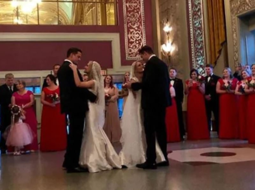 Two by two: twin couples who got married to each other admitted that they do not live as a Swedish family Two by two: twin couples who got married to each other admitted that they do not live as a Swedish family