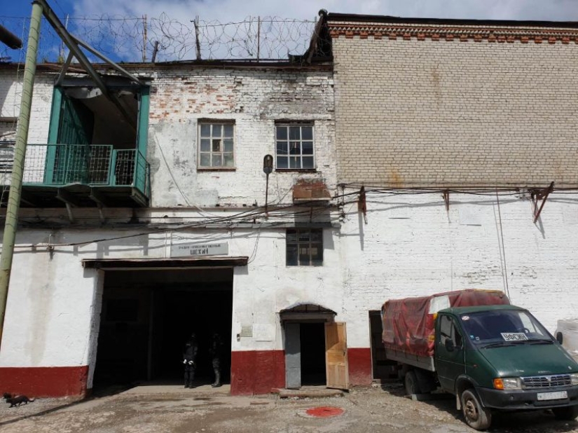 Tyumen VIP-hut for a hundred a month, or Our answer to European prisons Tyumen VIP-hut for a hundred a month, or Our answer to European prisons