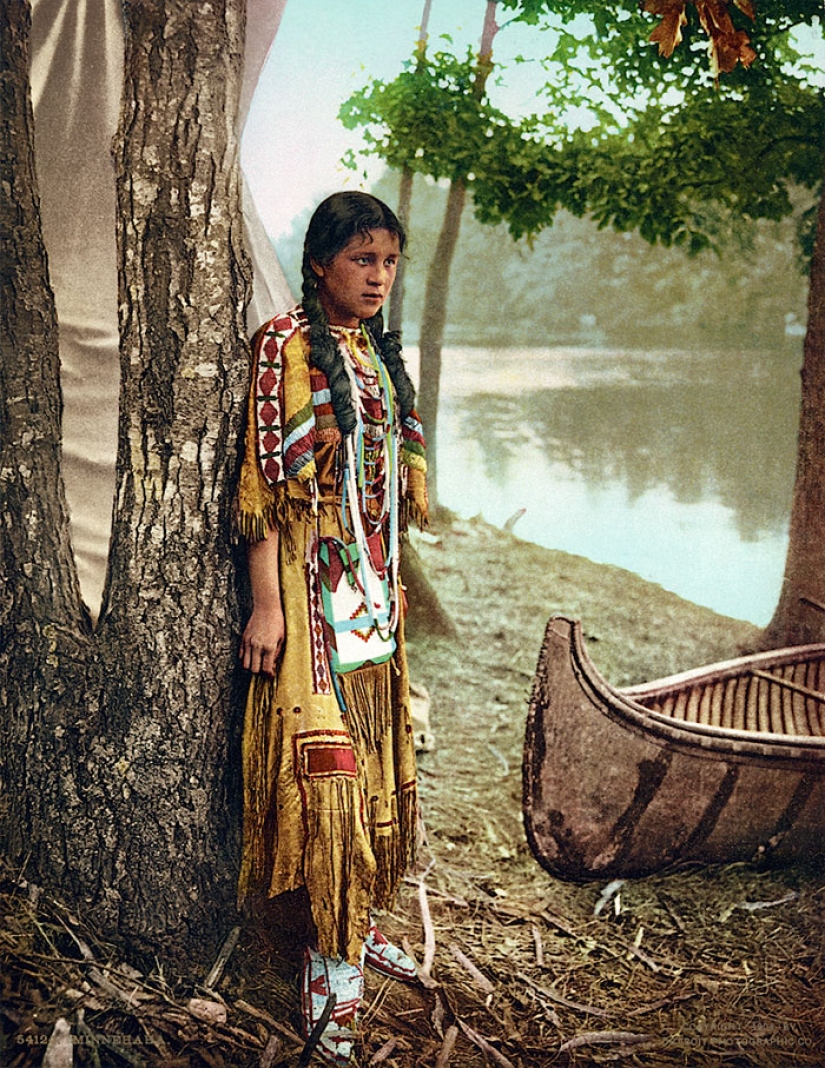 Un americano encontró fotos en color de indios de finales del siglo XIX