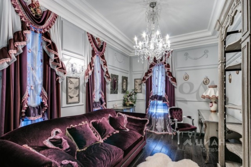 Un apartamento en venta en Moscú por 55 millones de rublos, que parecía estar amueblado por gitanos