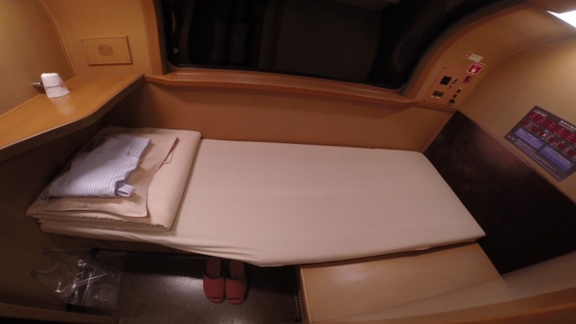 Un asiento reservado en el tren nocturno japonés Sunrise Izumo
