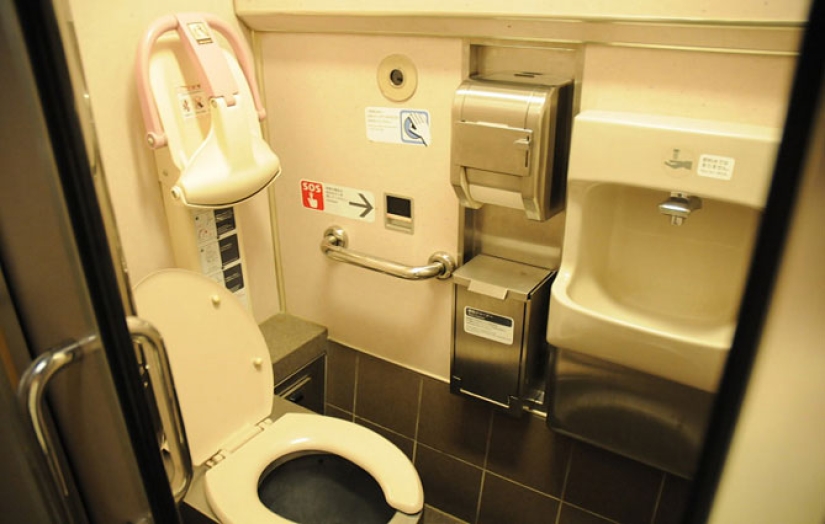 Un asiento reservado en el tren nocturno japonés Sunrise Izumo