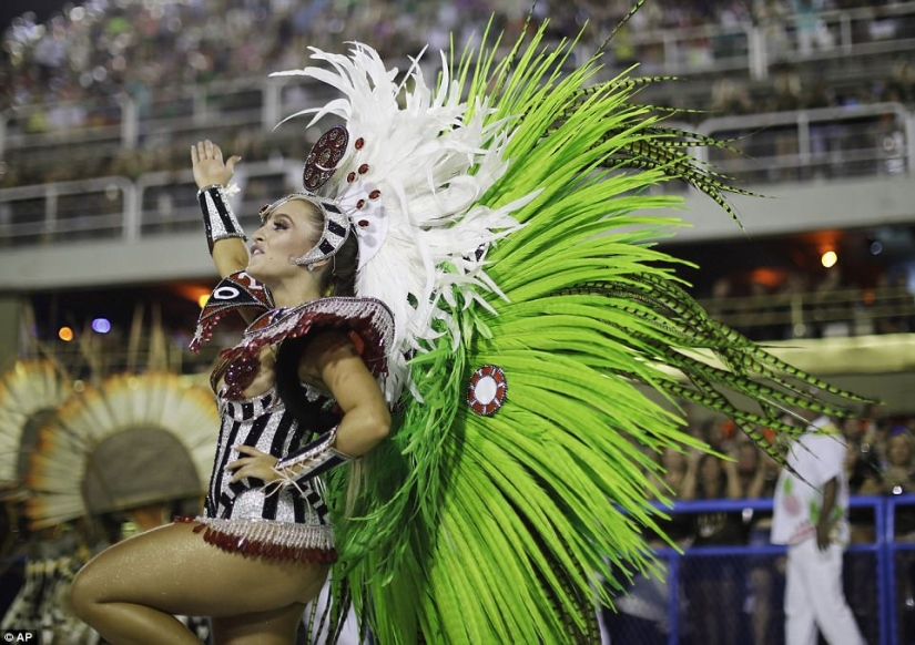 Un derroche de carne, sudor y purpurina: Río de Janeiro ha capturado el carnaval