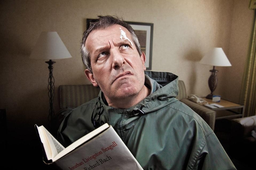 Un divertido proyecto fotográfico sobre libros que no todos entenderán