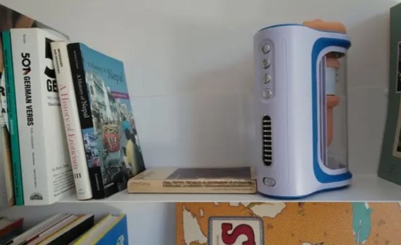 Un estadounidense enseñó a una máquina de sexo oral a reconocer comandos de voz