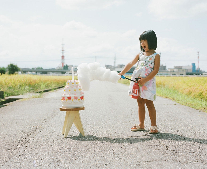 Un álbum de fotos inusual de una mujer japonesa de 4 años Un álbum de fotos inusual de una mujer japonesa de 4 años
