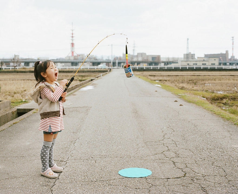 Un álbum de fotos inusual de una mujer japonesa de 4 años Un álbum de fotos inusual de una mujer japonesa de 4 años