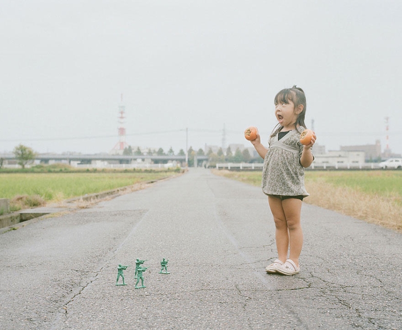 Un álbum de fotos inusual de una mujer japonesa de 4 años Un álbum de fotos inusual de una mujer japonesa de 4 años