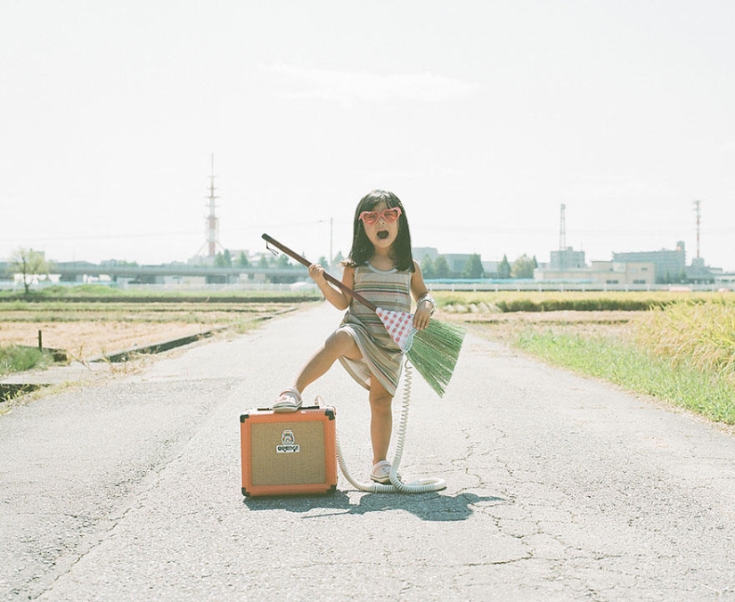 Un álbum de fotos inusual de una mujer japonesa de 4 años Un álbum de fotos inusual de una mujer japonesa de 4 años
