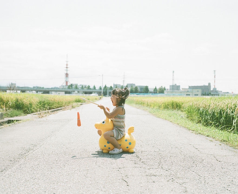 Un álbum de fotos inusual de una mujer japonesa de 4 años Un álbum de fotos inusual de una mujer japonesa de 4 años