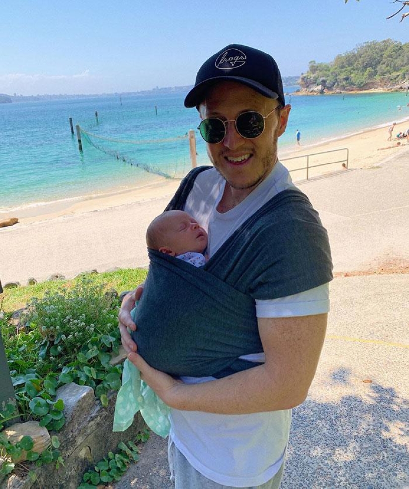 Un manzano de una manzana: un comediante australiano copia las expresiones faciales de su pequeña hija