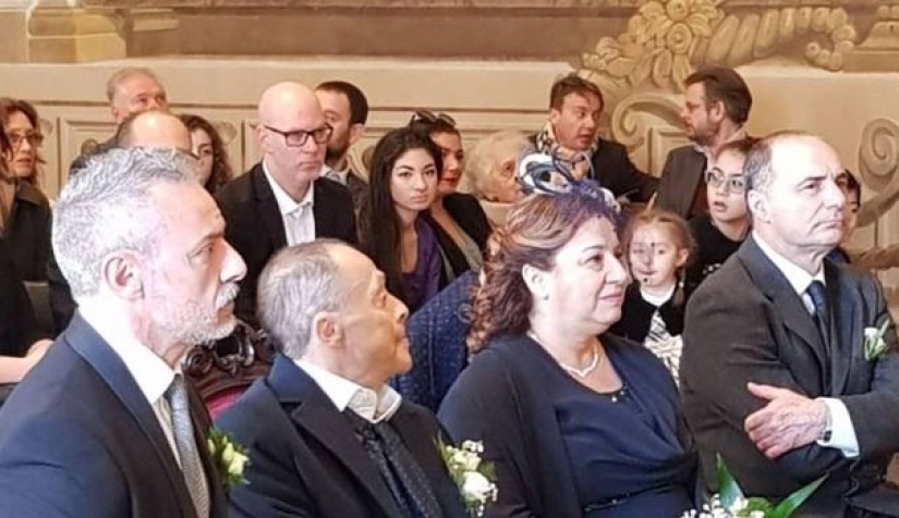 Un par de riñones para dos: un italiano se casó con una enfermera que le salvó la vida