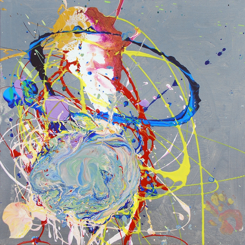 Un prodigio de la India de 4 años pinta cuadros que se venden por miles de dólares