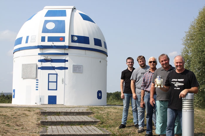 Un profesor alemán repintó el observatorio en el droide R2-D2 de Star Wars