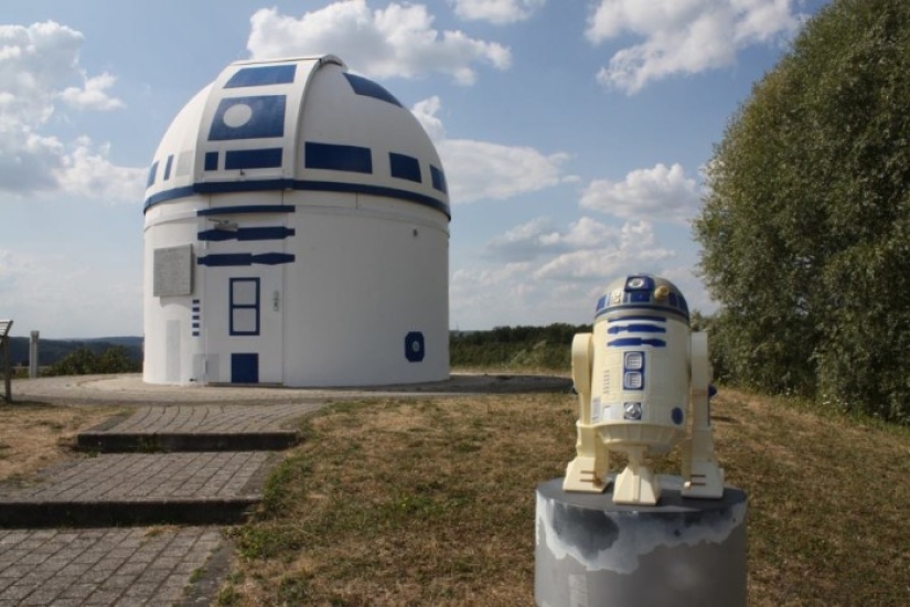 Un profesor alemán repintó el observatorio en el droide R2-D2 de Star Wars