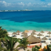 Un resort mexicano necesita un director de aventuras con un salario de 10 mil dólares al mes