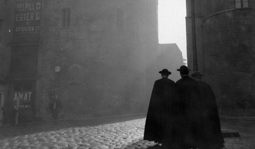 Un turista compró un sobre en un mercadillo, donde encontró negativos de un genio desconocido