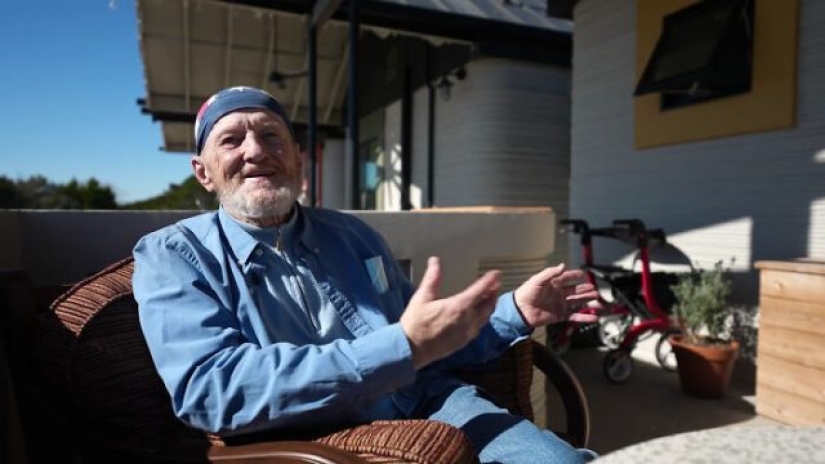 Un vagabundo de 70 años se convierte en la primera persona en vivir en una casa impresa en 3D