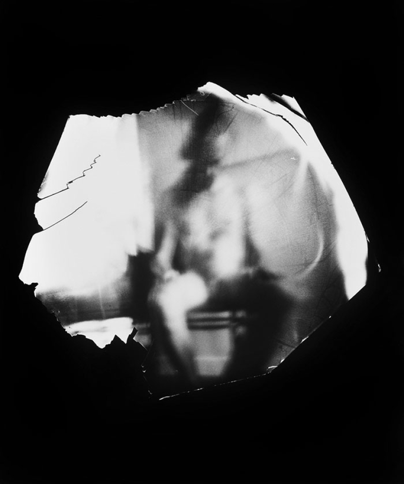 Una artista estadounidense se ha colocado una cámara en la vagina y está fotografiando a sus amantes