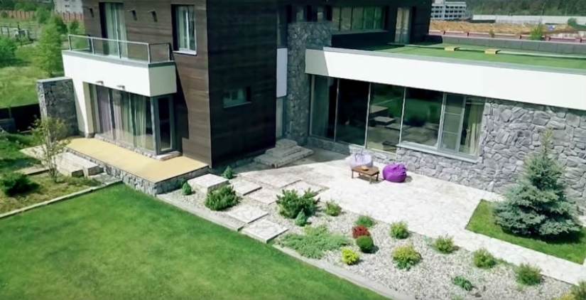 Una casa con un búnker subterráneo está a la venta en la región de Moscú