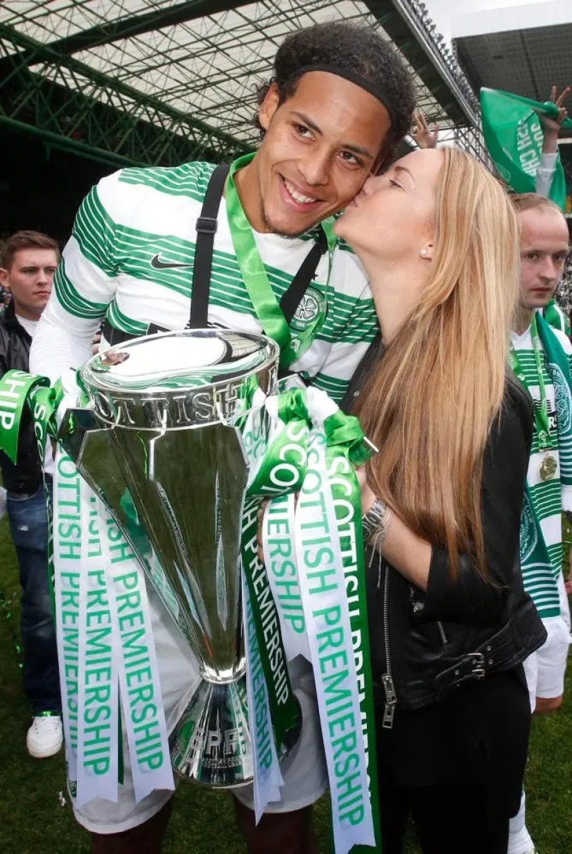 Una hermosa pareja del mundo del fútbol: el encantador Ricky Neutgerag y su esposo, el mejor jugador de la Premier League Virgil Van Dijk Una hermosa pareja del mundo del fútbol: el encantador Ricky Neutgerag y su esposo, el mejor jugador de la Premier League Virgil Van Dijk