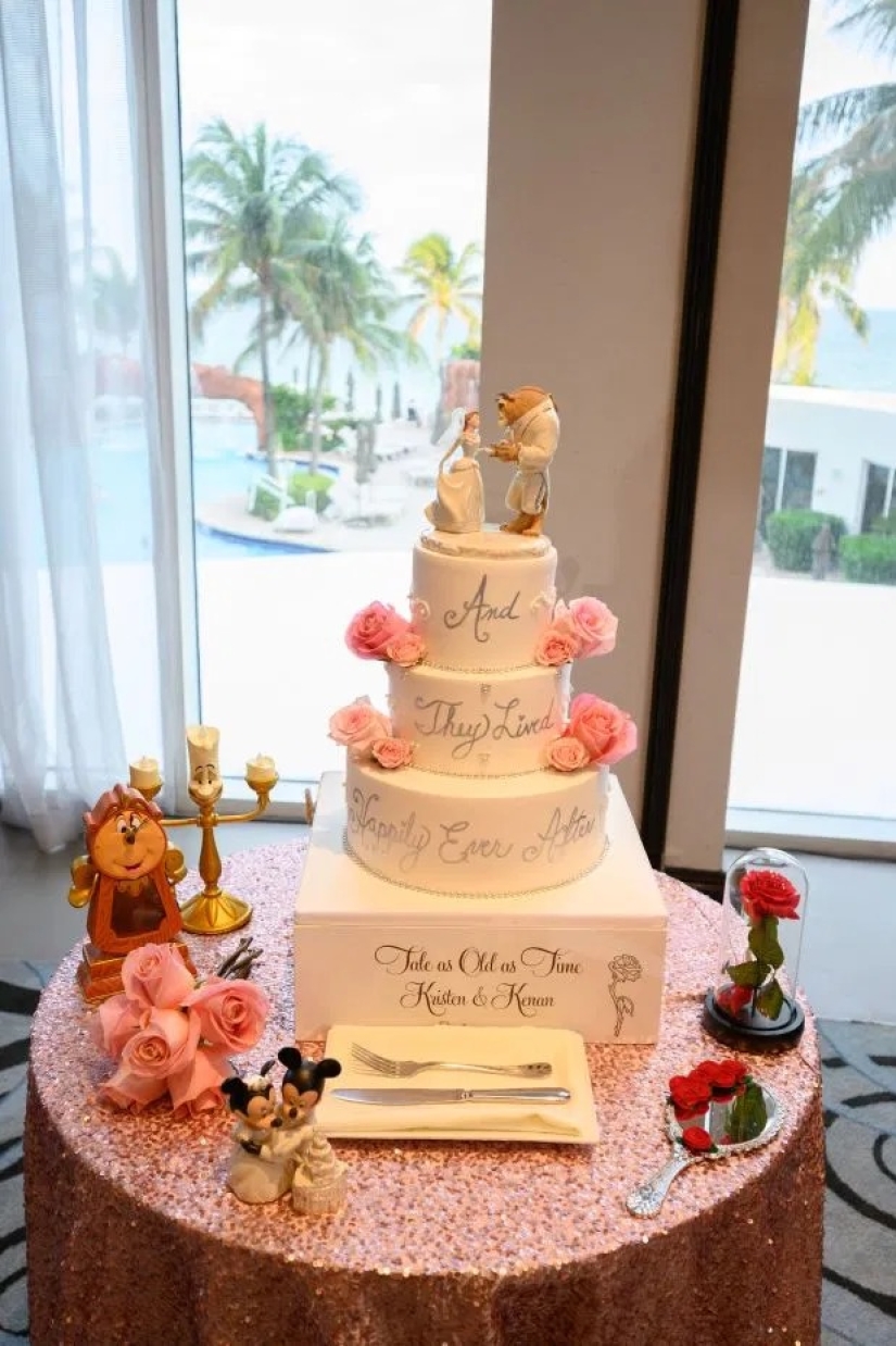 Una historia de amor: los recién casados organizaron una boda elegante al estilo de Disney Una historia de amor: los recién casados organizaron una boda elegante al estilo de Disney