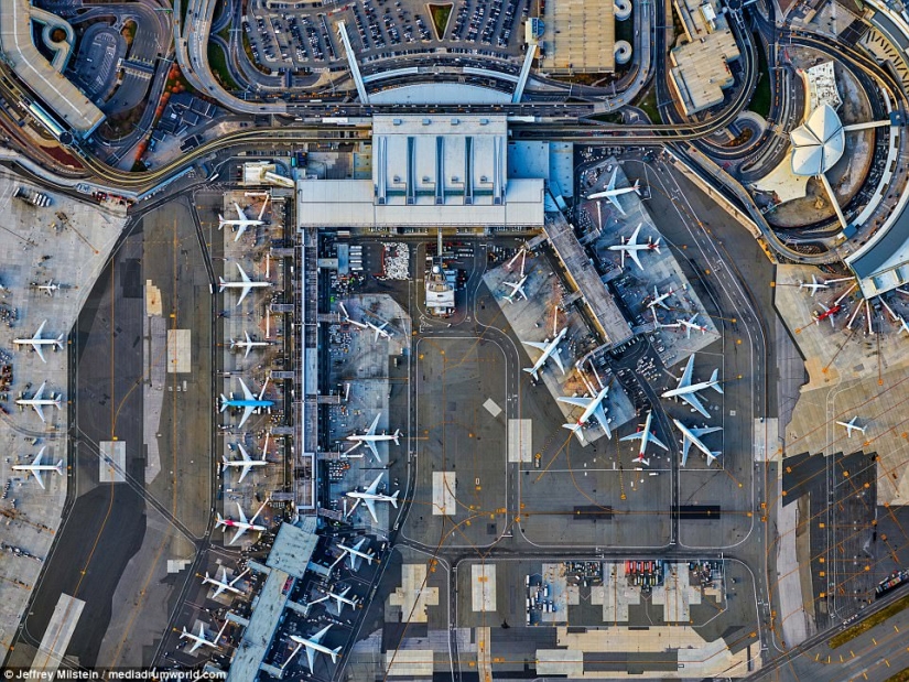 Una mirada desde el cielo a la "Gran Manzana" y a la "Ciudad de los Ángeles"