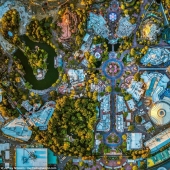 Una mirada desde el cielo a la "Gran Manzana" y a la "Ciudad de los Ángeles"