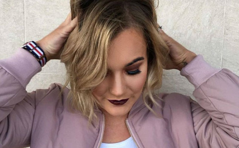 Una mujer australiana se desnudó, hablando en contra de la moda para una rápida recuperación de la figura después del parto Una mujer australiana se desnudó, hablando en contra de la moda para una rápida recuperación de la figura después del parto