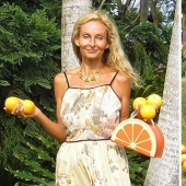 Una mujer de 27 años no ha comido nada más que fruta y se siente genial Una mujer de 27 años no ha comido nada más que fruta y se siente genial