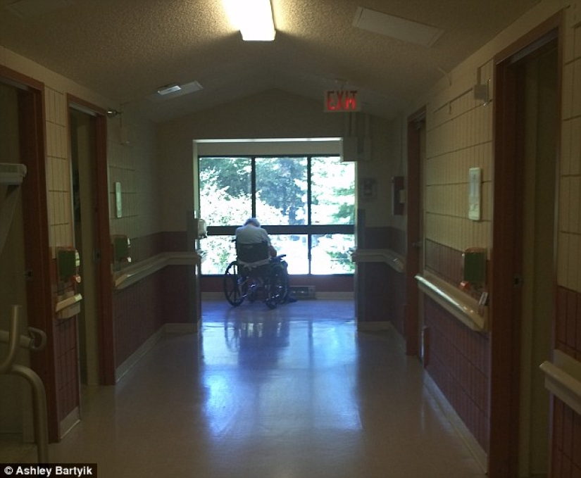 Una pareja casada de 62 años se despide porque no pueden establecerse juntos