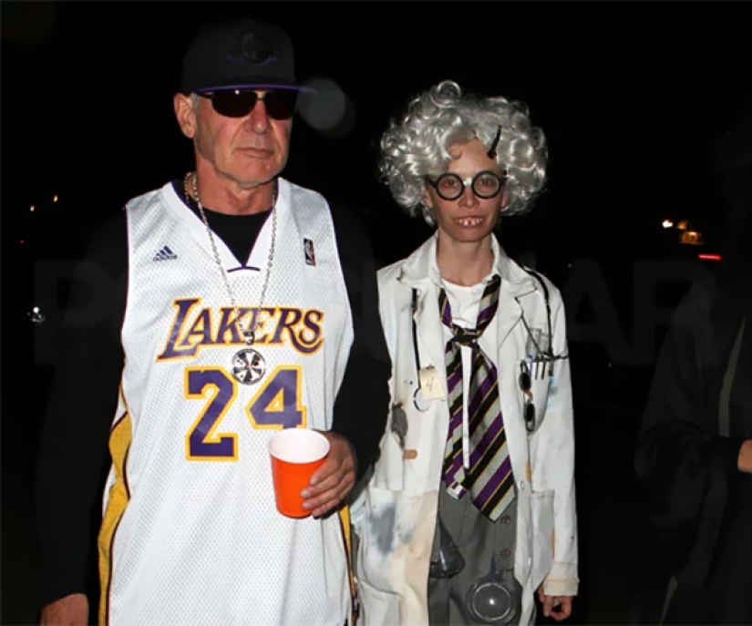 Una vaina gigante y una monja borracha: Harrison Ford es el rey de Halloween Una vaina gigante y una monja borracha: Harrison Ford es el rey de Halloween