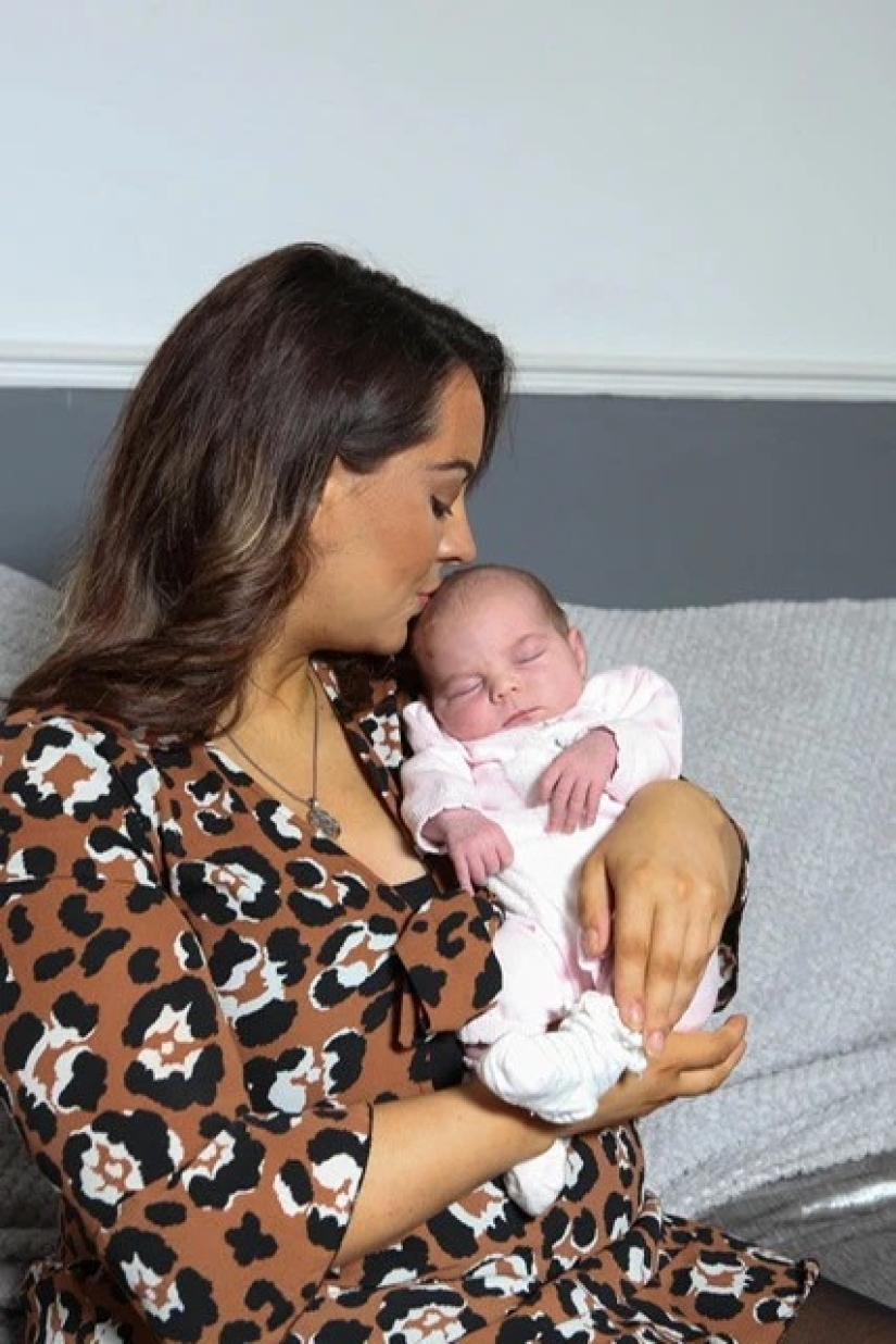 Under one star: baby, mother and grandmother were born on the same day Under one star: baby, mother and grandmother were born on the same day