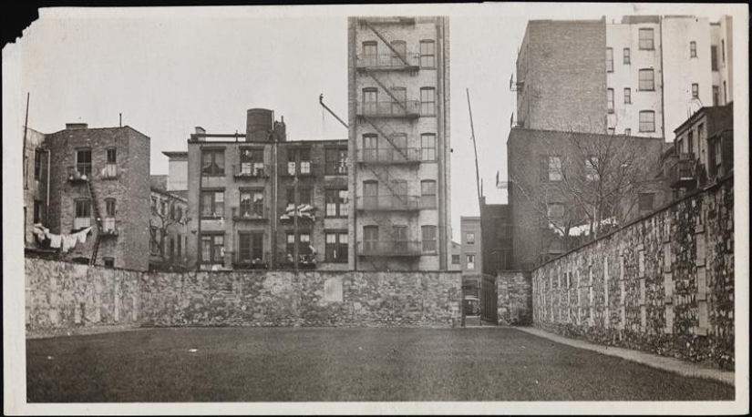 Underground cemeteries of New York
