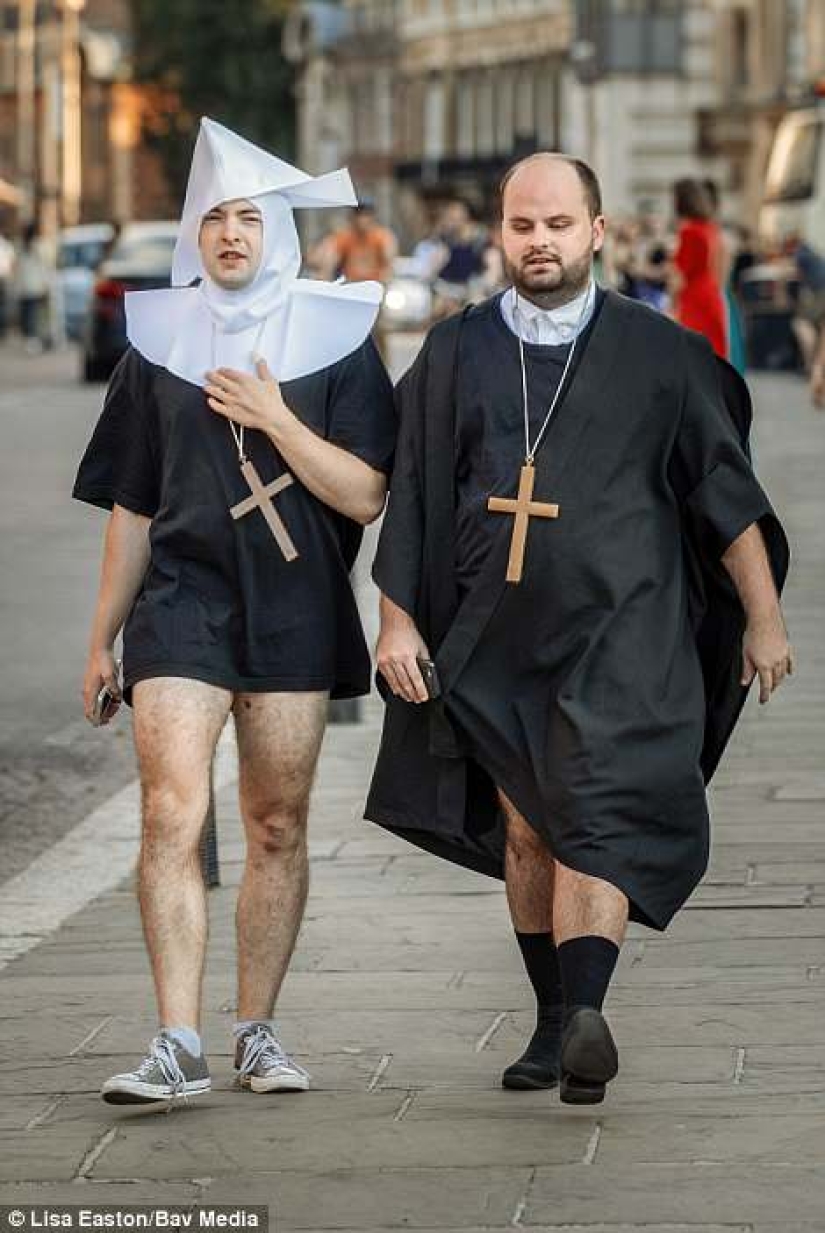 Undress and go to the ball: how Cambridge students celebrate the end of exams