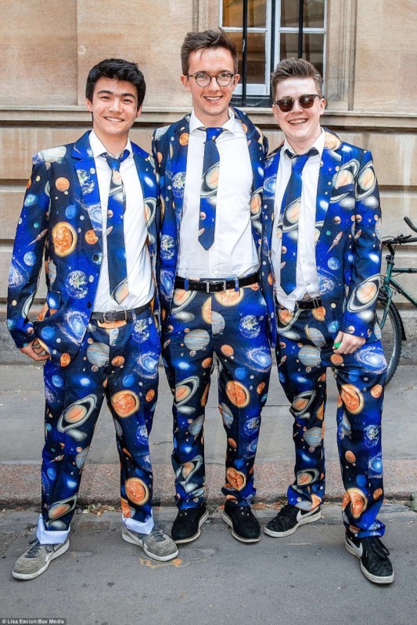 Undress and go to the ball: how Cambridge students celebrate the end of exams