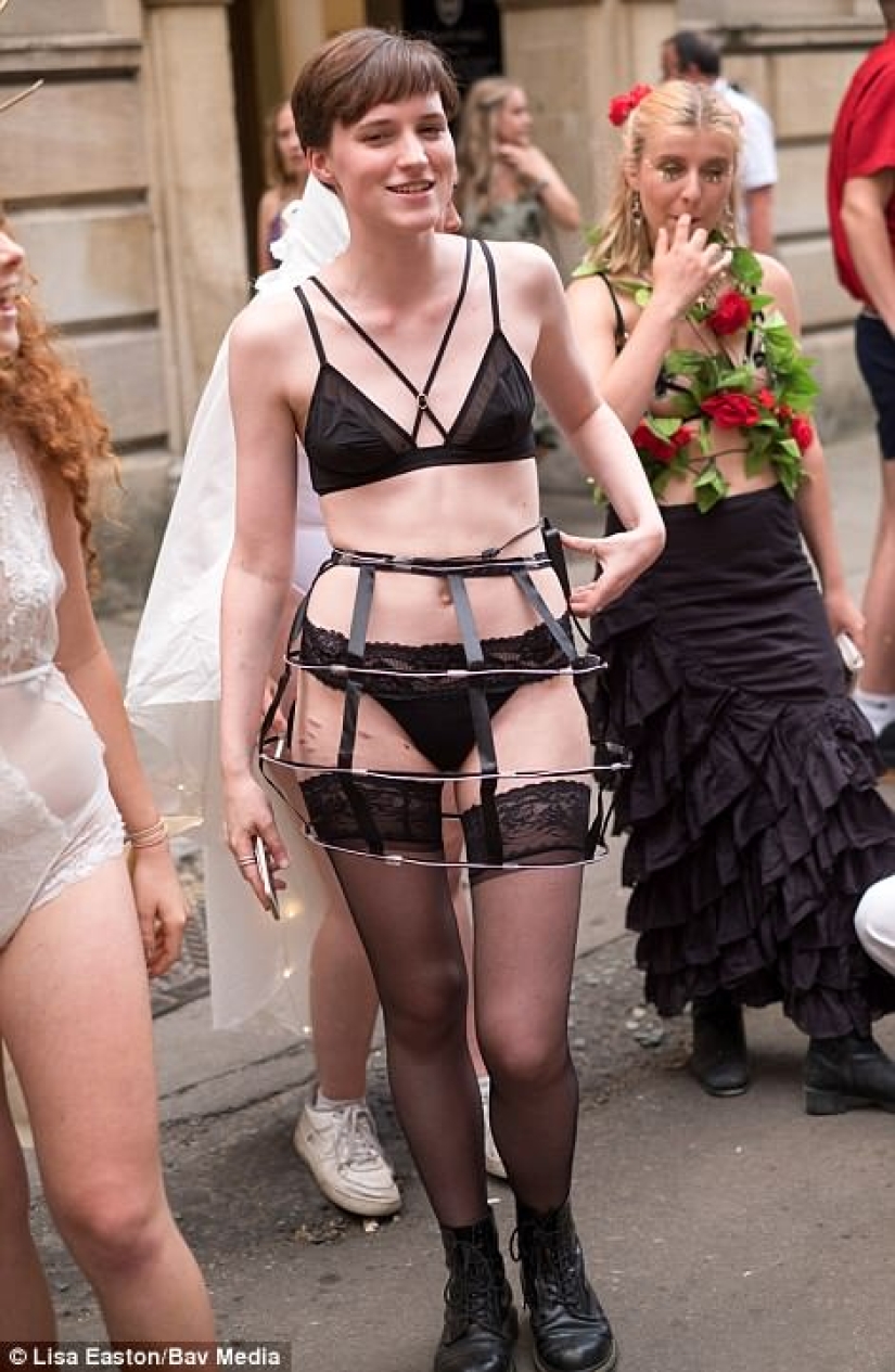 Undress and go to the ball: how Cambridge students celebrate the end of exams