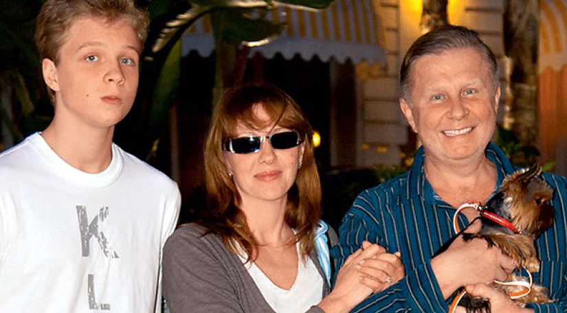 Unexpectedly: this is what the son of actress Elena Yakovleva looks like