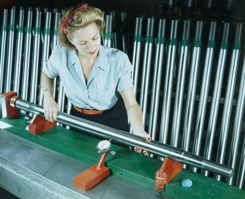 Unique photos of the 1940s in color codes. Unique photos of the 1940s in color codes.